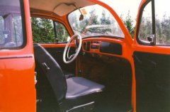 VW Beetle 1972 (interior)