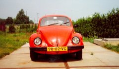 VW Beetle 1972 (front view)